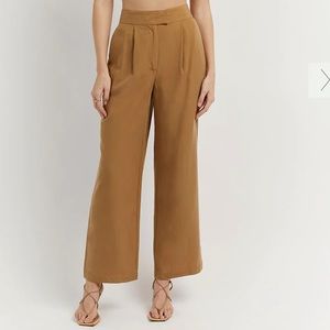 DISSH Camel Linen Crop Pants